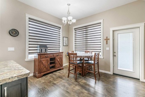 18 Mackenzie Crescent, Lacombe, AB - Indoor Photo Showing Dining Room