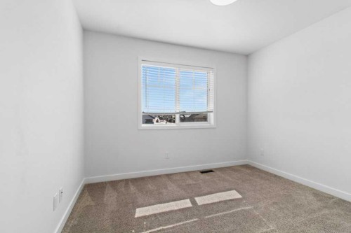 157 Hampton Crescent, Sylvan Lake, AB - Indoor Photo Showing Other Room