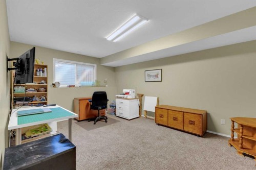 B-3621 51 Avenue, Red Deer, AB - Indoor