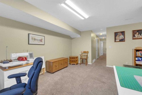 B-3621 51 Avenue, Red Deer, AB - Indoor Photo Showing Office