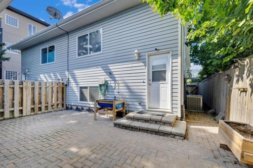B-3621 51 Avenue, Red Deer, AB - Outdoor With Exterior