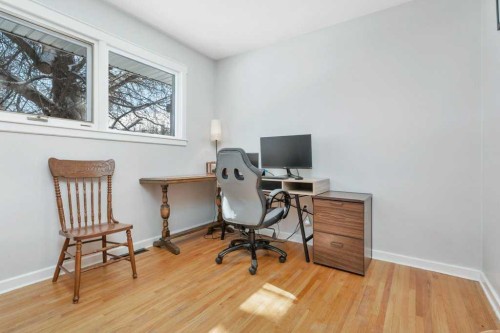 3601 41 Avenue, Red Deer, AB - Indoor Photo Showing Office