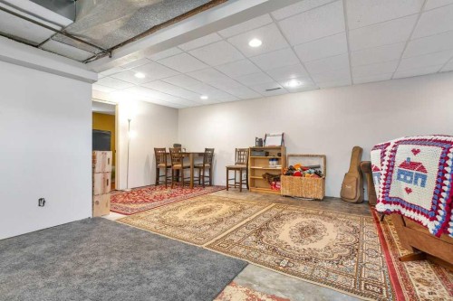 3601 41 Avenue, Red Deer, AB - Indoor