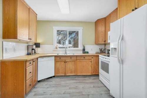 3601 41 Avenue, Red Deer, AB - Indoor Photo Showing Kitchen With Double Sink