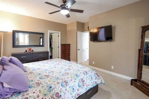 146 Sutherland Close, Red Deer, AB - Indoor Photo Showing Bedroom