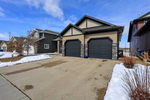 146 Sutherland Close, Red Deer, AB - Outdoor