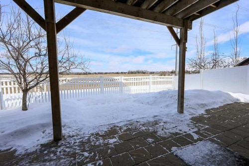 146 Sutherland Close, Red Deer, AB - Outdoor