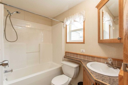 4905 Doncaster Avenue, Red Deer, AB 