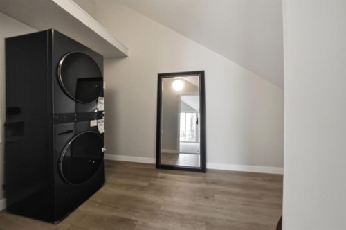 37301 Range Road 264, Rural Red Deer County, AB - Indoor Photo Showing Laundry Room