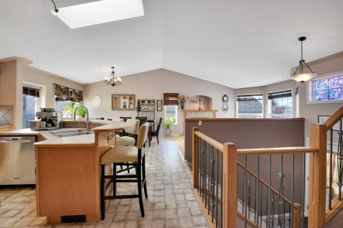 810 800 Ramage Close, Red Deer, AB - Indoor Photo Showing Other Room