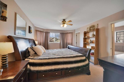 810 800 Ramage Close, Red Deer, AB - Indoor Photo Showing Bedroom