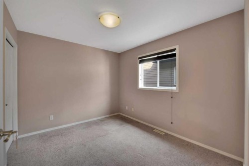 810 800 Ramage Close, Red Deer, AB - Indoor Photo Showing Other Room