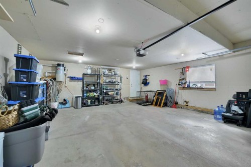 810 800 Ramage Close, Red Deer, AB - Indoor Photo Showing Garage