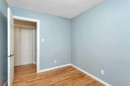 7 Nellis Avenue, Red Deer, AB - Indoor Photo Showing Other Room