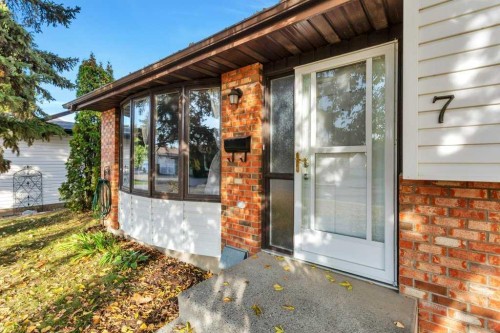 7 Nellis Avenue, Red Deer, AB - Outdoor With Exterior