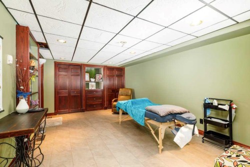 85 Oberlin Avenue, Red Deer, AB - Indoor Photo Showing Other Room