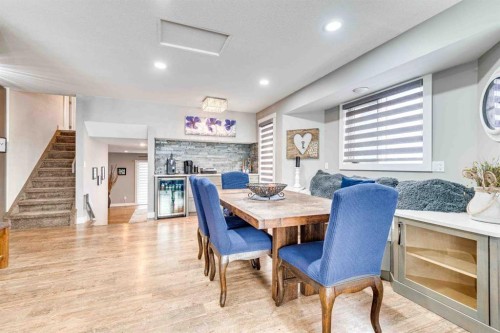 211 4 Avenue Se, Three Hills, AB - Indoor Photo Showing Dining Room