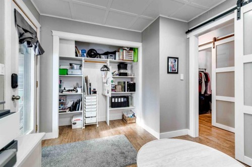 211 4 Avenue Se, Three Hills, AB - Indoor