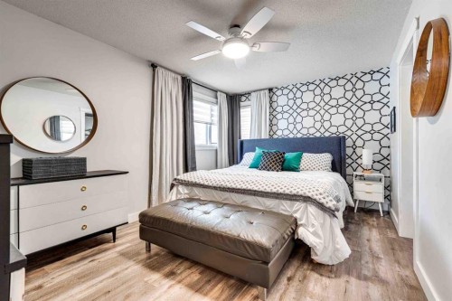 211 4 Avenue Se, Three Hills, AB - Indoor Photo Showing Bedroom