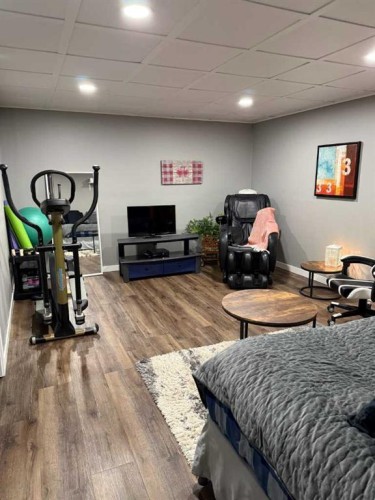 211 4 Avenue Se, Three Hills, AB - Indoor Photo Showing Basement