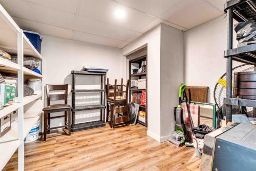 211 4 Avenue Se, Three Hills, AB - Indoor