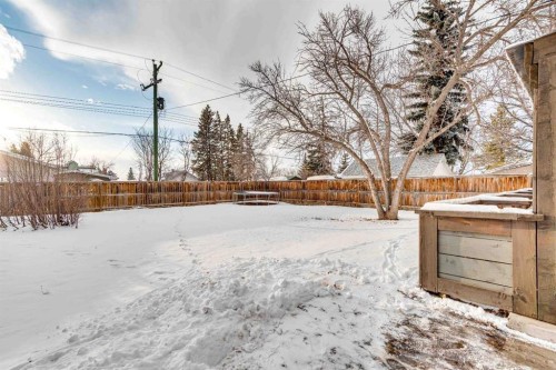 211 4 Avenue Se, Three Hills, AB - Outdoor