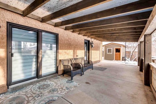 211 4 Avenue Se, Three Hills, AB -  With Deck Patio Veranda With Exterior