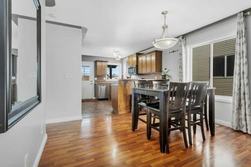 95 Jepsen Crescent, Red Deer, AB - Indoor Photo Showing Dining Room