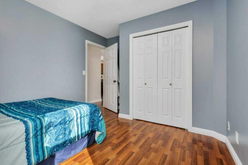 95 Jepsen Crescent, Red Deer, AB - Indoor Photo Showing Bedroom