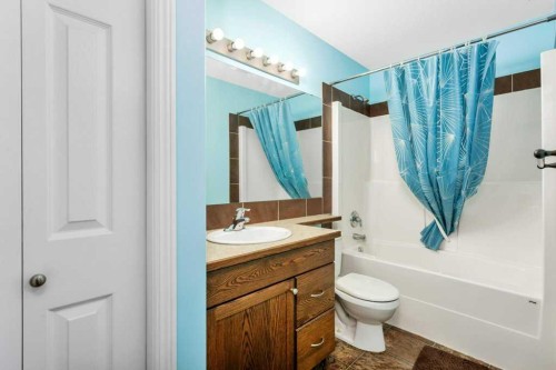 95 Jepsen Crescent, Red Deer, AB - Indoor Photo Showing Bathroom
