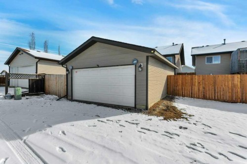 95 Jepsen Crescent, Red Deer, AB - Outdoor With Exterior