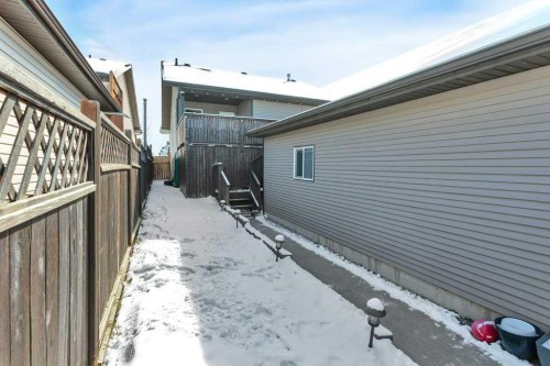 95 Jepsen Crescent, Red Deer, AB - Outdoor With Exterior