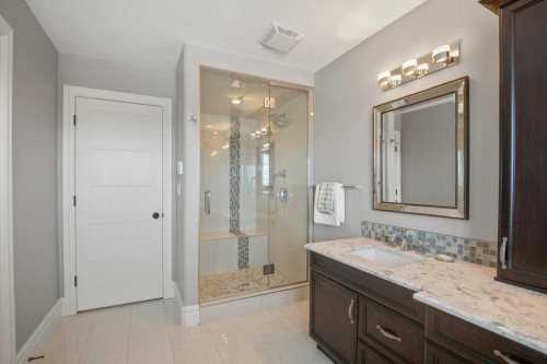 24 Sawyer Close, Red Deer, AB - Indoor Photo Showing Bathroom