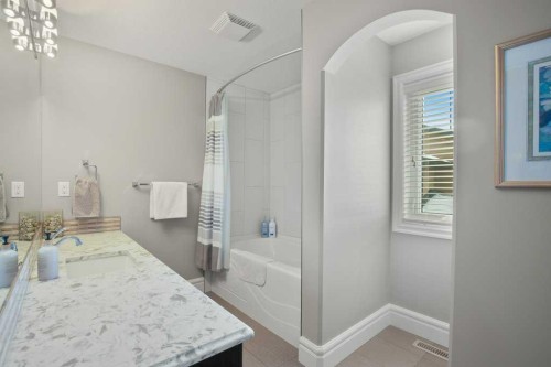 24 Sawyer Close, Red Deer, AB - Indoor Photo Showing Bathroom