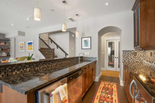 24 Sawyer Close, Red Deer, AB - Indoor Photo Showing Kitchen With Upgraded Kitchen