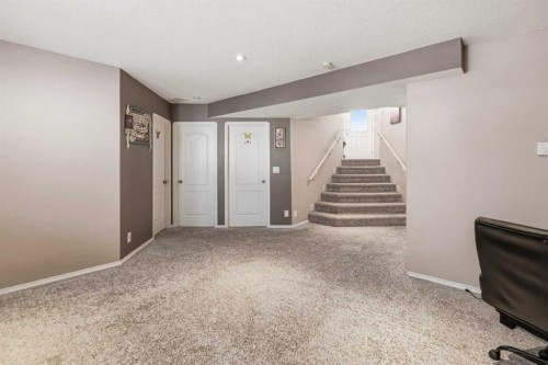 66 Jack Crescent, Red Deer, AB - Indoor Photo Showing Other Room