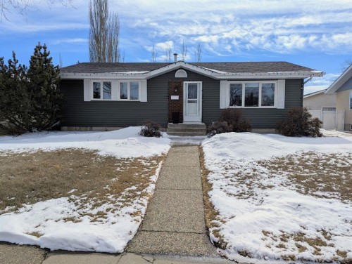 6107 Enevold Drive  Camrose, AB T4V 3J7