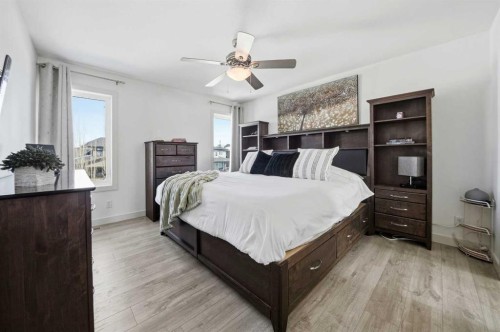 118 Viscount Drive, Red Deer, AB - Indoor Photo Showing Bedroom