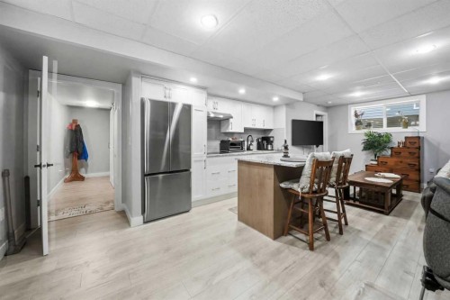 118 Viscount Drive, Red Deer, AB - Indoor