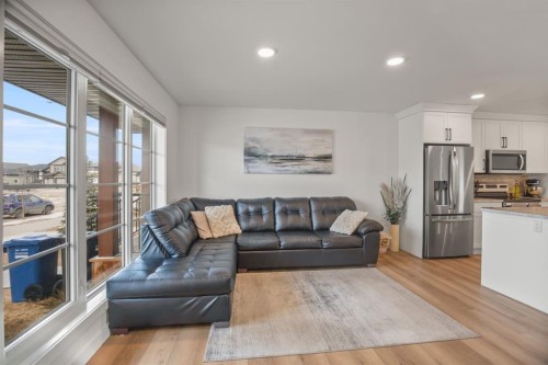 178 Ava Crescent, Blackfalds, AB - Indoor Photo Showing Living Room