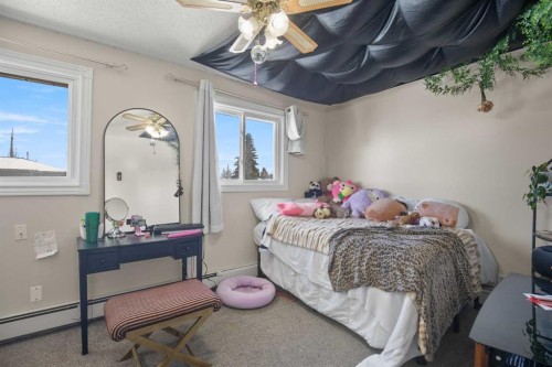 30 Greig Drive, Red Deer, AB - Indoor Photo Showing Bedroom