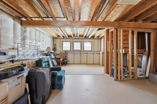 16 Lanterman Close, Red Deer, AB - Indoor Photo Showing Other Room