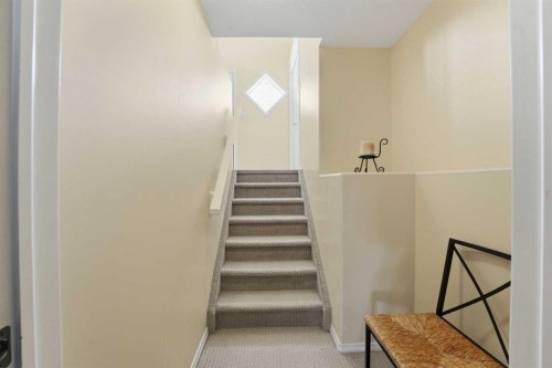 16 Lanterman Close, Red Deer, AB - Indoor Photo Showing Other Room