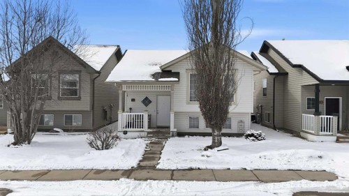 16 Lanterman Close, Red Deer, AB - Outdoor