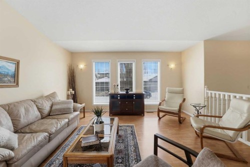 16 Lanterman Close, Red Deer, AB - Indoor Photo Showing Living Room