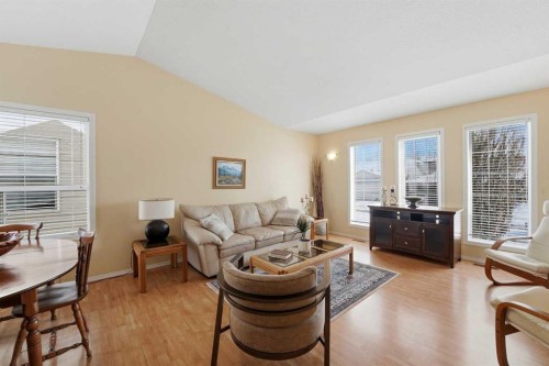 16 Lanterman Close, Red Deer, AB - Indoor Photo Showing Living Room