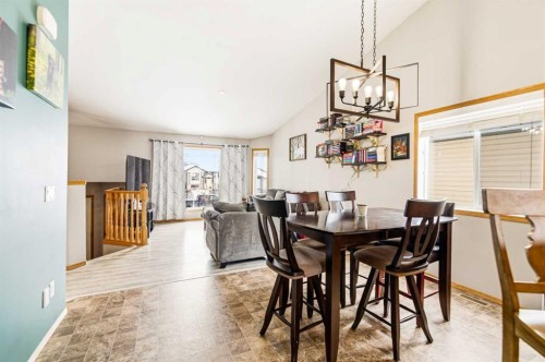 22 Mcdougall Close, Penhold, AB - Indoor Photo Showing Dining Room