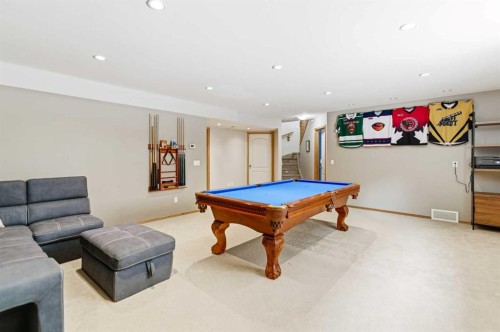 22 Mcdougall Close, Penhold, AB - Indoor Photo Showing Other Room