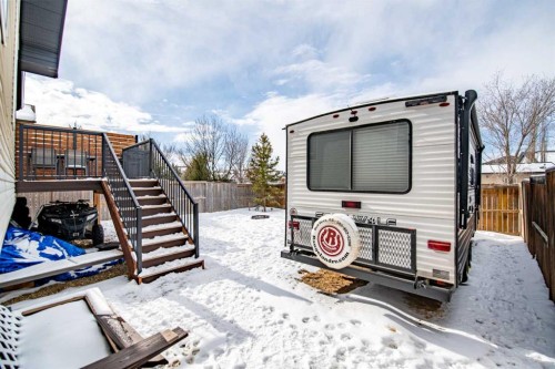 22 Mcdougall Close, Penhold, AB - Outdoor With Exterior