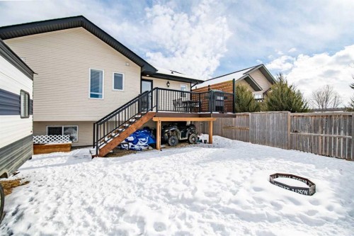 22 Mcdougall Close, Penhold, AB - Outdoor With Deck Patio Veranda With Exterior